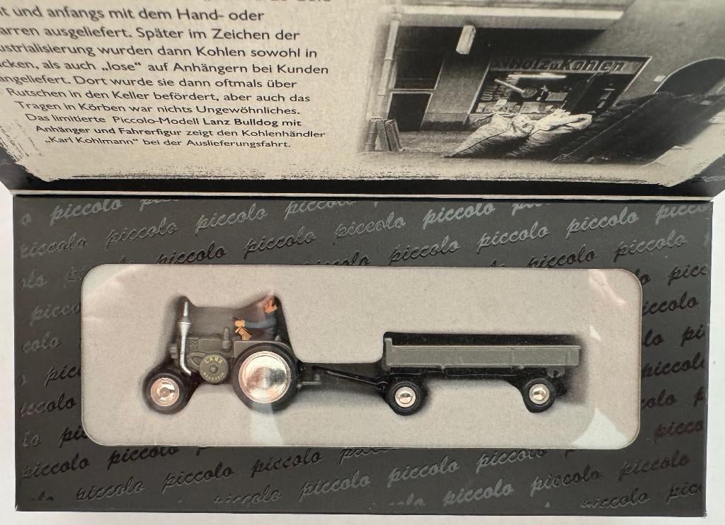 Schuco Piccolo - Lanz Bulldog met kolenaanhanger - 1/90, Ophalen of Verzenden, Zo goed als nieuw, Hijskraan, Tractor of Landbouw