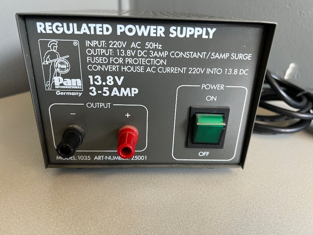 PAN international gestabliseerde voeding 13.8V 3-5A, Ophalen of Verzenden, Nieuw
