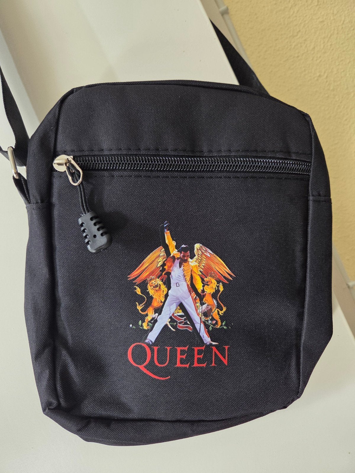 Te koop Queen tasje, Ophalen, Nieuw, Zwart, Overige merken