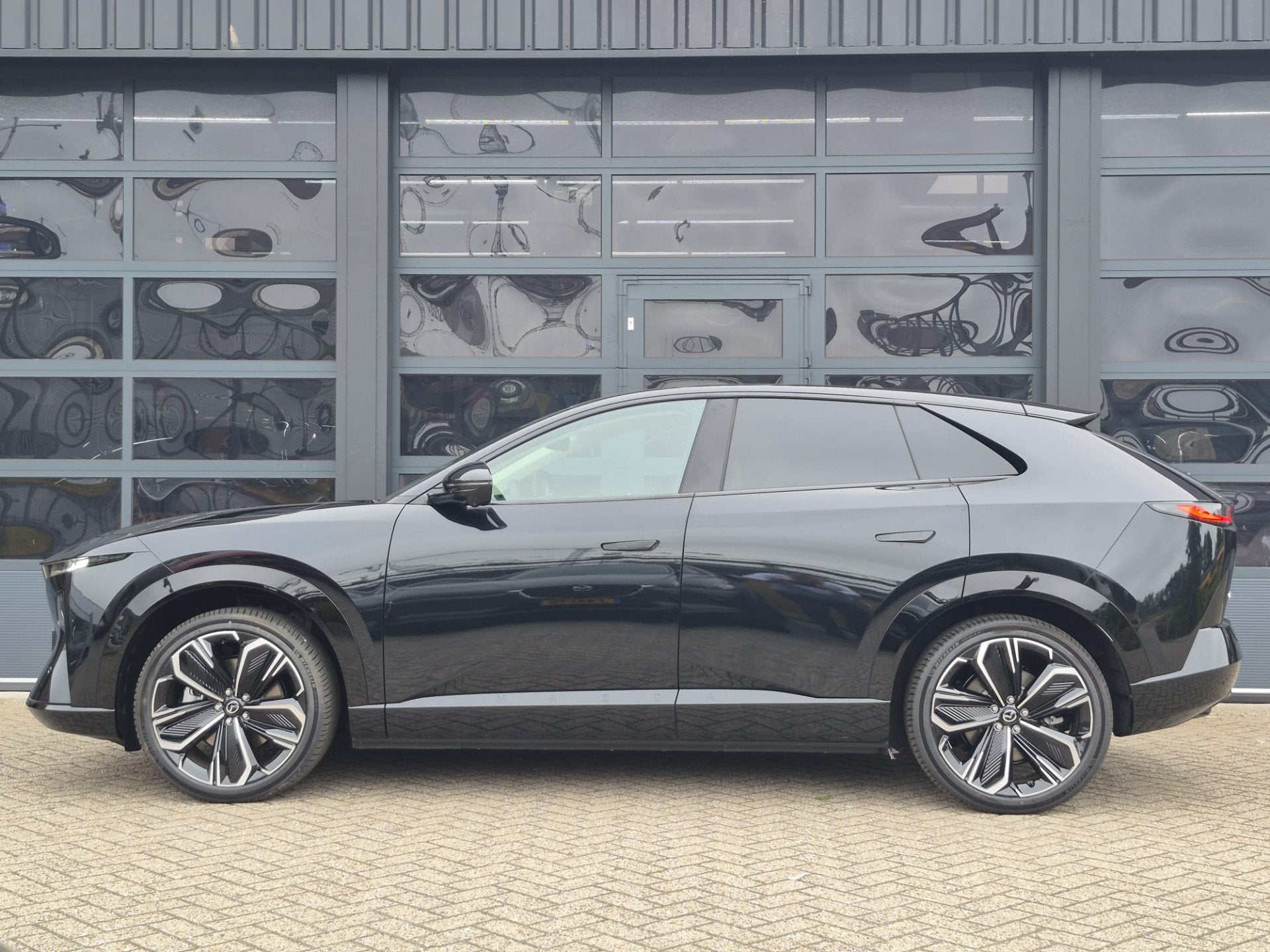 Foto 5 van Mazda CX-6e Takumi 78 kWh | PANO DAK | BEIGE LEDER | ELEKTRI