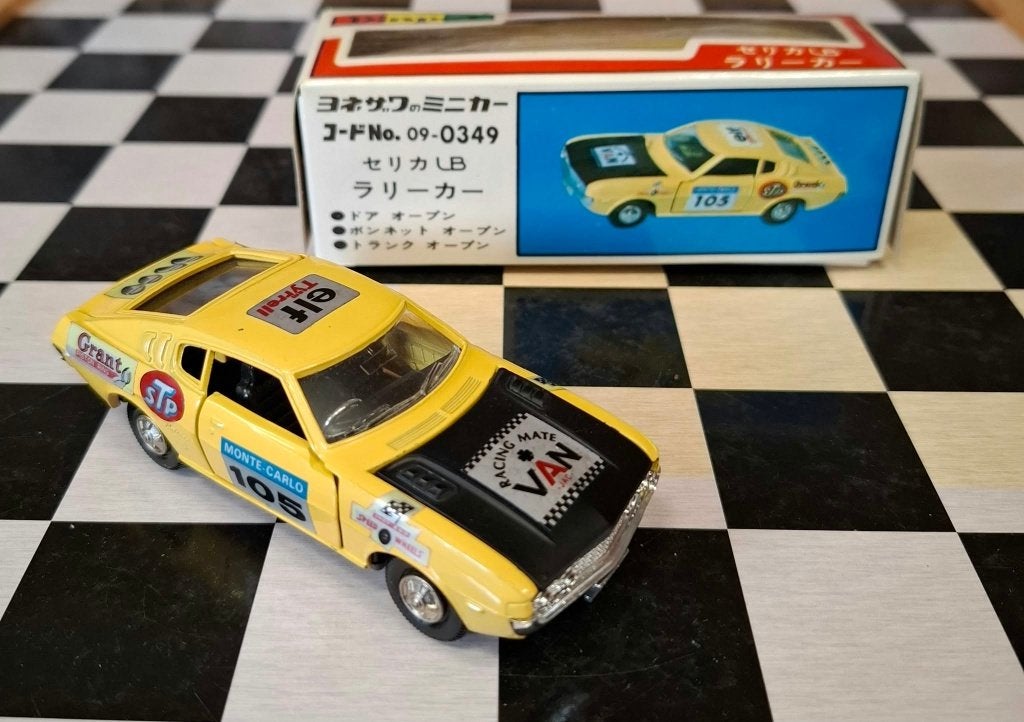 toyota celica ta28 rally DIAPET 1;43, Ophalen of Verzenden, Zo goed als nieuw, Auto, Overige merken