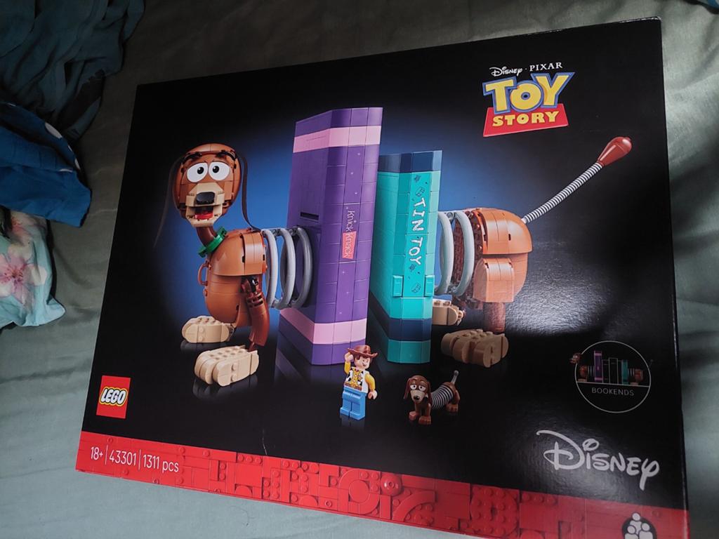 LEGO Disney Pixar Toy Story 43301 Slinky Dog Bookends NIEUW, Inclusief minifiguren, Lego, Nieuw, Ophalen of Verzenden
