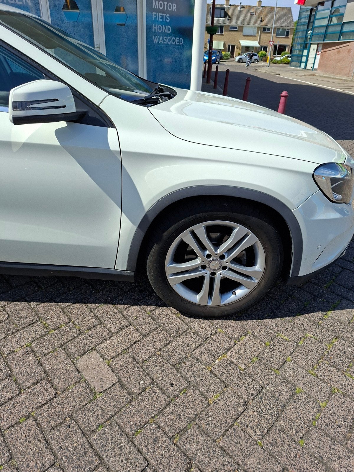 Mercedes-Benz GLA Gla200 1.6 115KW Aut7 2014 Wit, Auto's, Mercedes-Benz, 715 kg, Wit, 1595 cc, Particulier