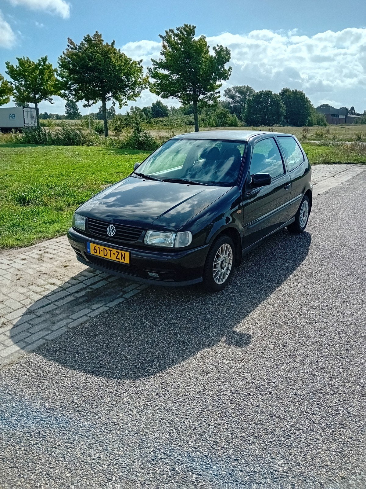 Volkswagen Polo 1.4 44KW 2000 Zwart, Auto's, Volkswagen, 4 cilinders, Zwart, Origineel Nederlands, Handgeschakeld
