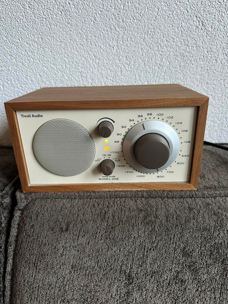 Tivoli audio henry kloss model one z.g.a.n, Ophalen of Verzenden, Zo goed als nieuw, Radio