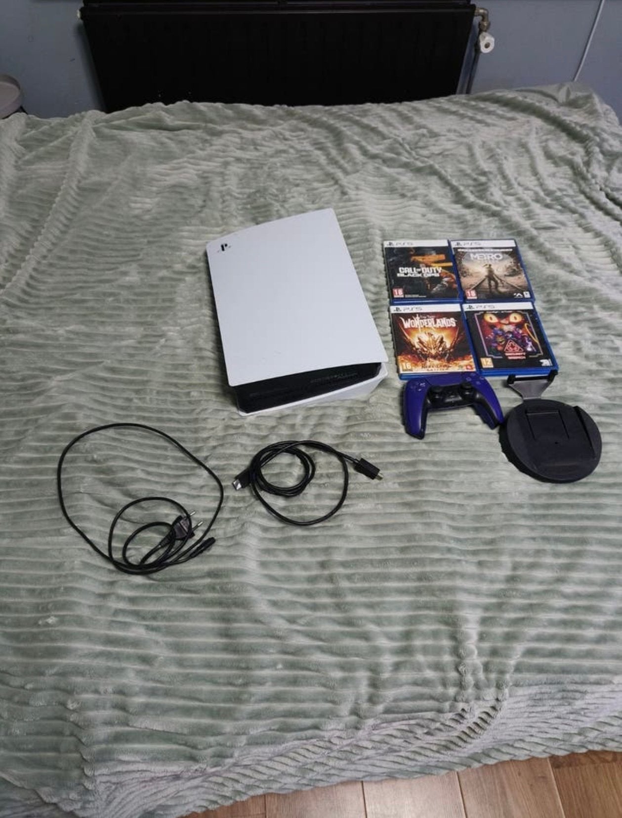 Ps5 disc met 4 spellen en halo effects controller, Ophalen of Verzenden, Zo goed als nieuw