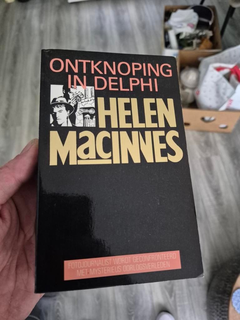 Ontknoping in Delphi - Helen MacInnes (Spionageroman), Ophalen of Verzenden, Gelezen, Helen MacInnes, Europa overig
