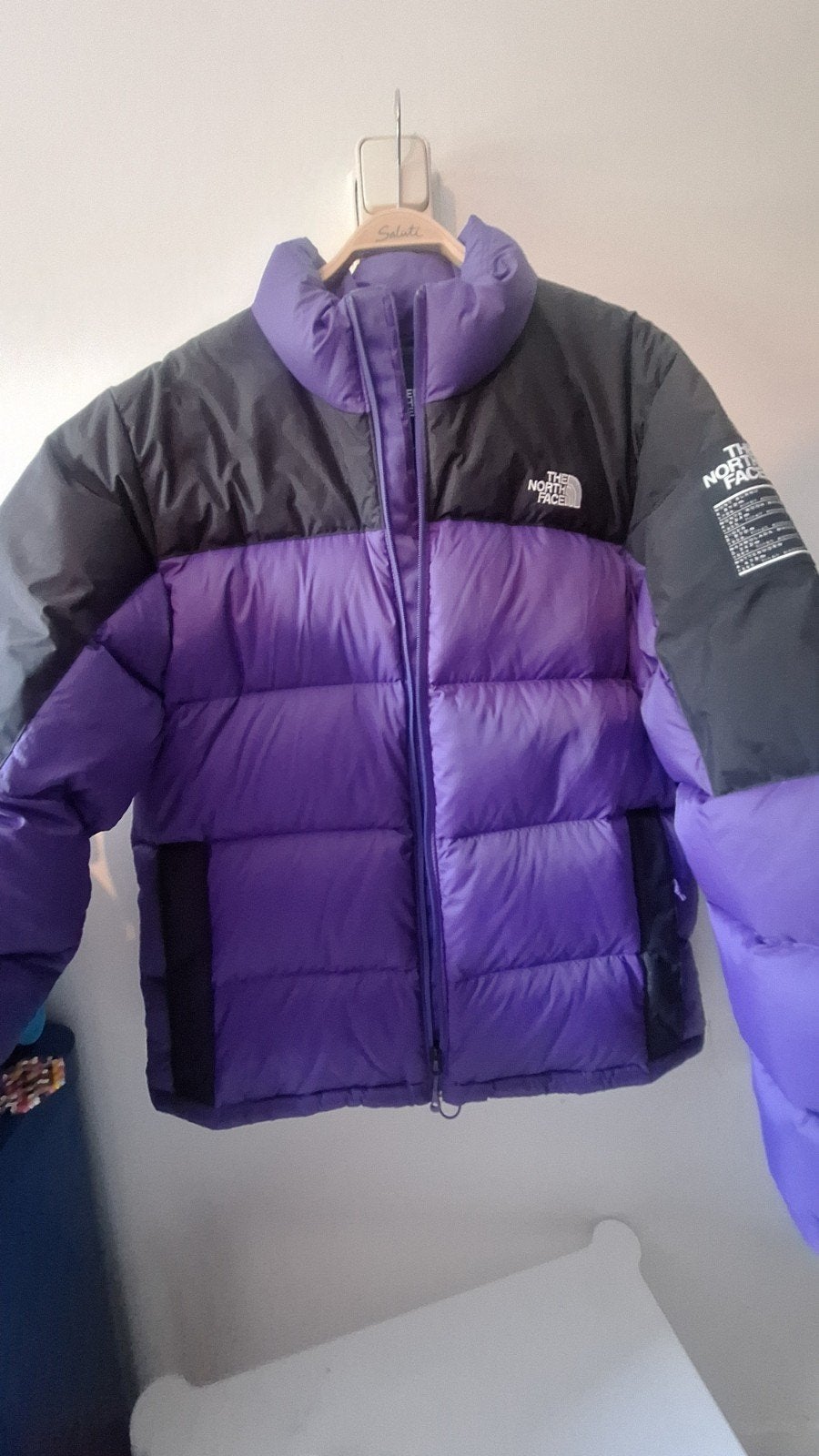 The North Face Puffer Jas - Nieuw - Maat L - Origineel, Kleding | Heren, Jassen | Winter, Maat 52/54 (L), Paars, Nieuw, Ophalen of Verzenden