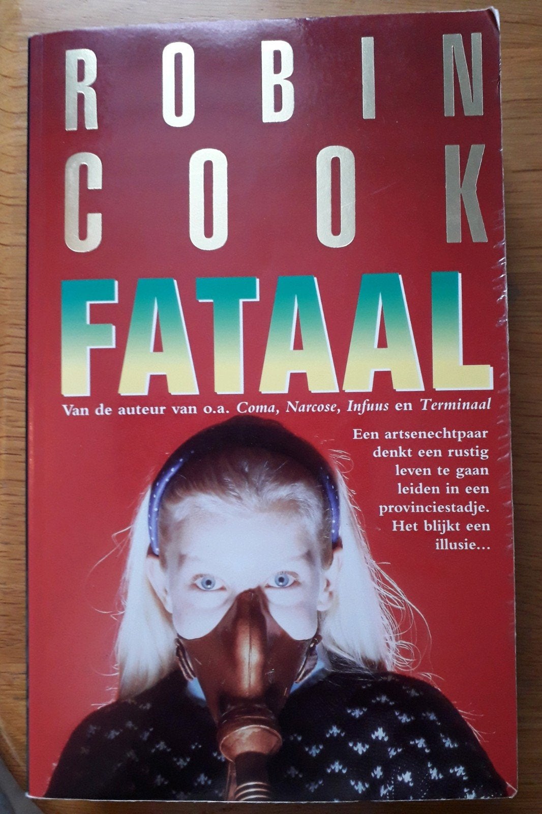 Fataal - Robin Cook (Thriller), Boeken, Thrillers, Gelezen, Ophalen of Verzenden