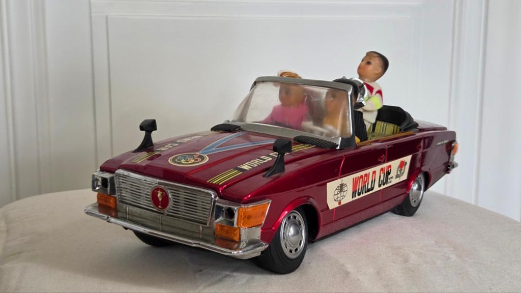 Oude blikken speelgoed Mercedes SL World Cup auto China, Ophalen of Verzenden, Gebruikt, 1:9 t/m 1:12, Auto