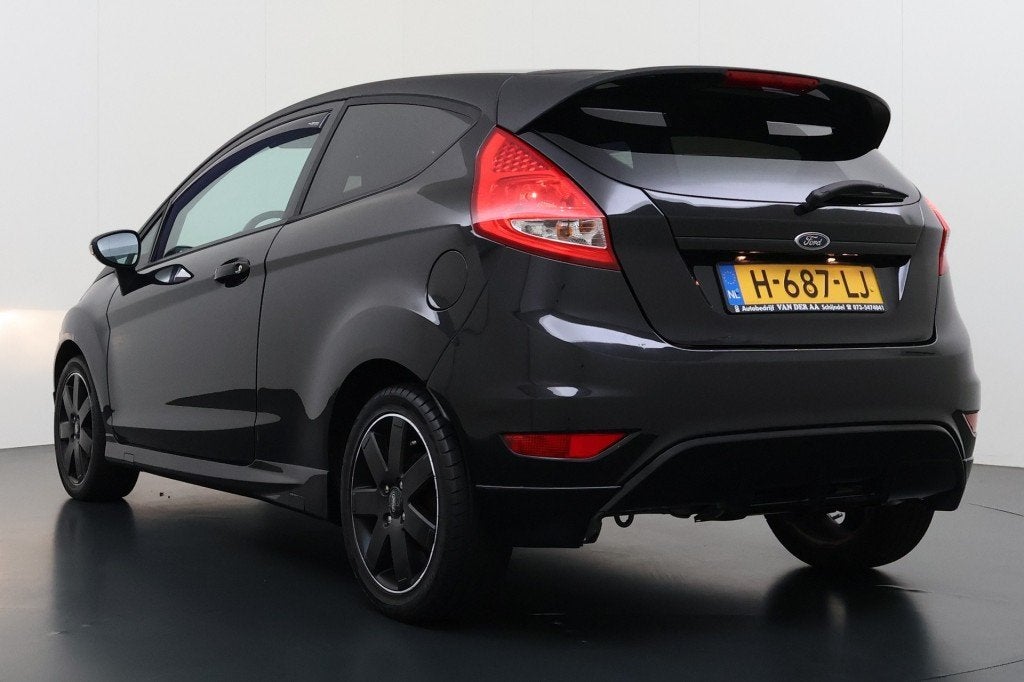 Ford FIESTA 1.4I-16V TREND ST-Pack HB 3-DRS Unieke auto!!, Auto's, Voorwielaandrijving, Euro 5, 4 cilinders, Zwart