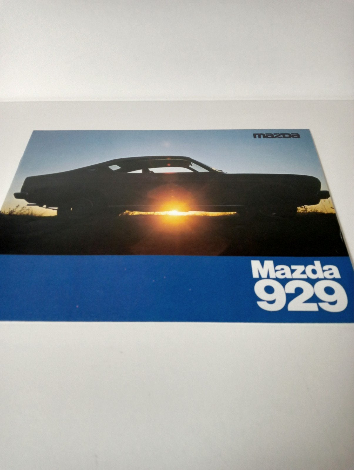 Mazda 929 brochure uit 1977  Klassieke auto informatie nieuw, Ophalen of Verzenden, Nieuw, Mazda