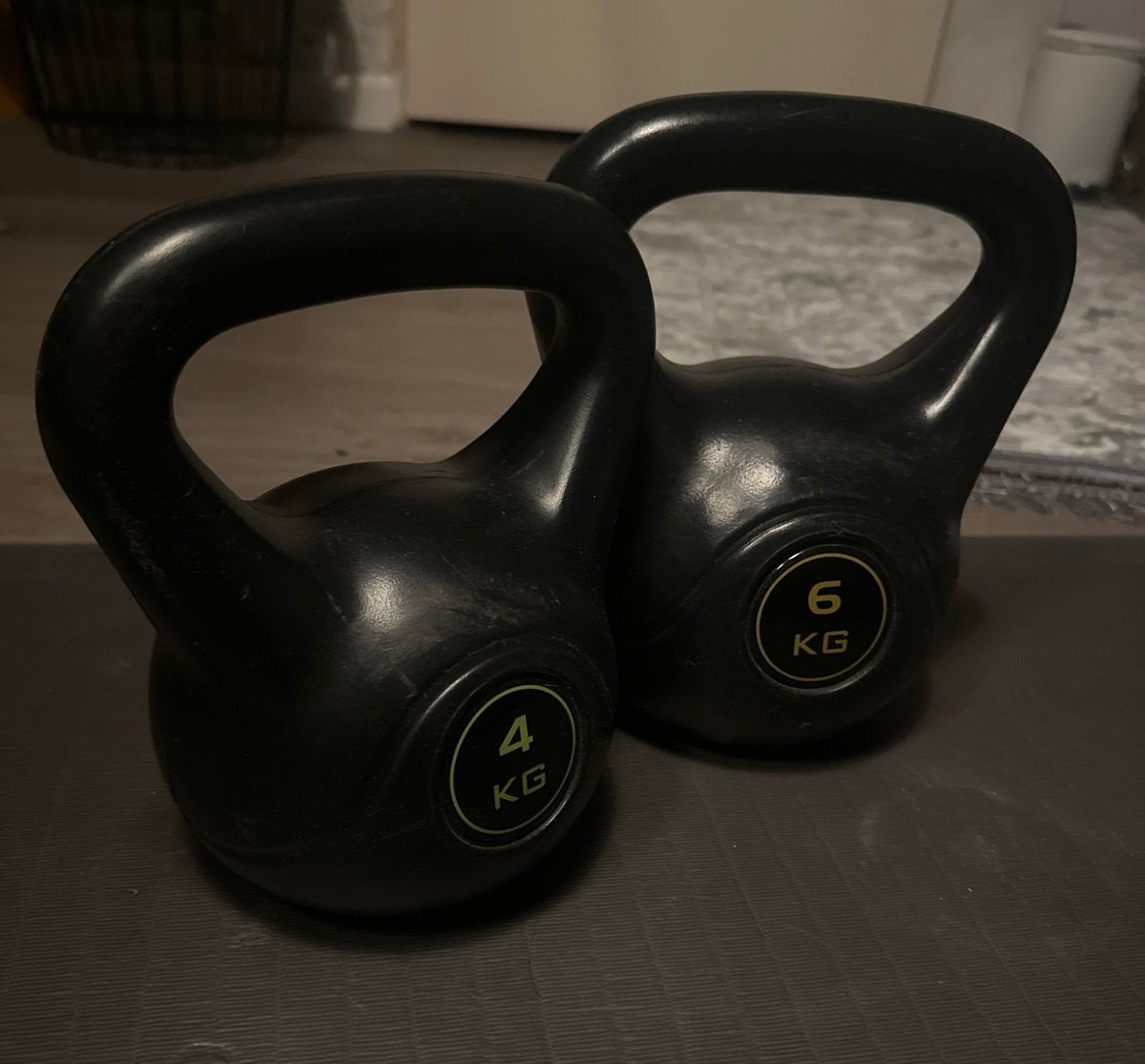 Kettlebell set 4kg en 6kg, Ophalen, Gebruikt, Benen, Kettlebell