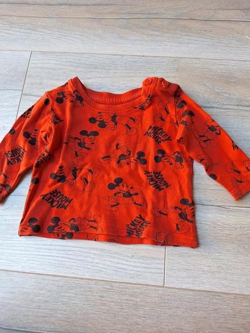 Rood Mickey mouse shirt maat 68 h3, Jongetje of Meisje, Onbekend, Ophalen of Verzenden, Zo goed als nieuw