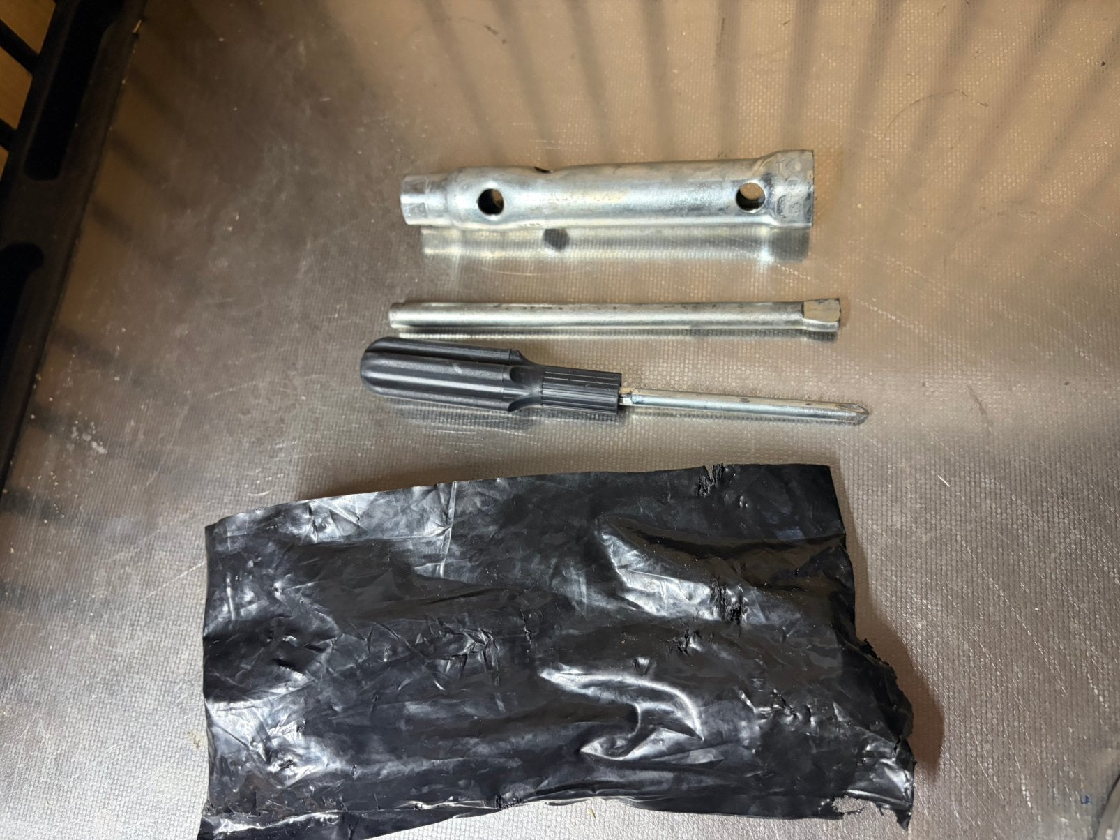 gilera / piaggio zadel gereedschap set, Ophalen