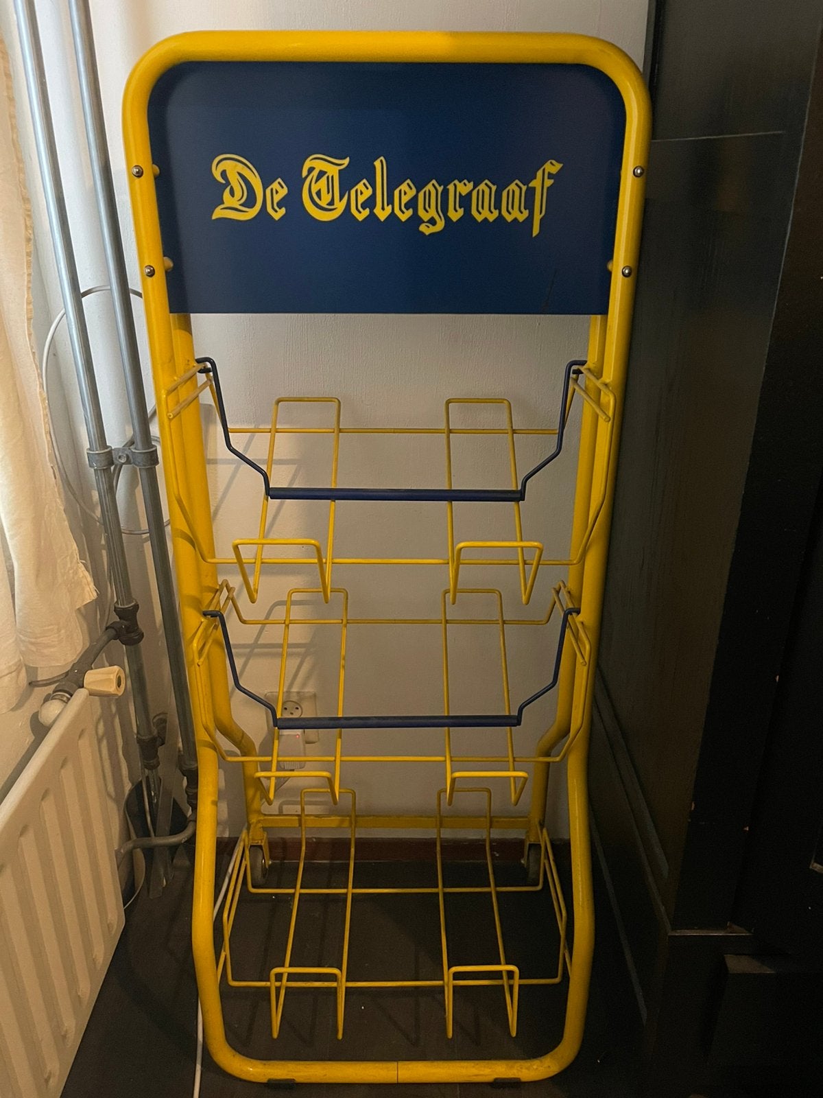 Telegraaf Kranten rek, Ophalen, Modern, Zo goed als nieuw, Overige materialen