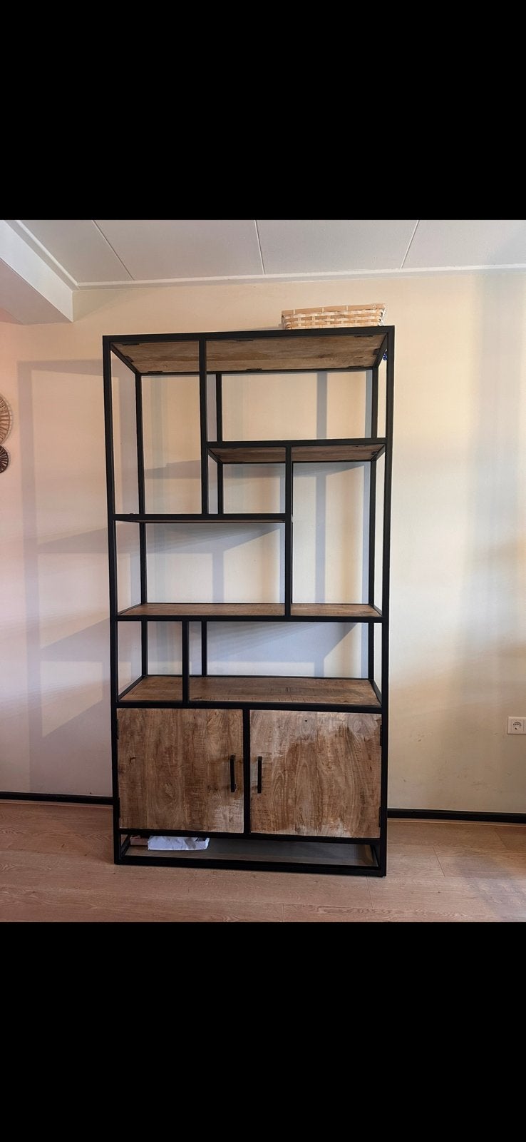 Kast mango hout, Ophalen, 100 tot 150 cm, 200 cm of meer, Zo goed als nieuw