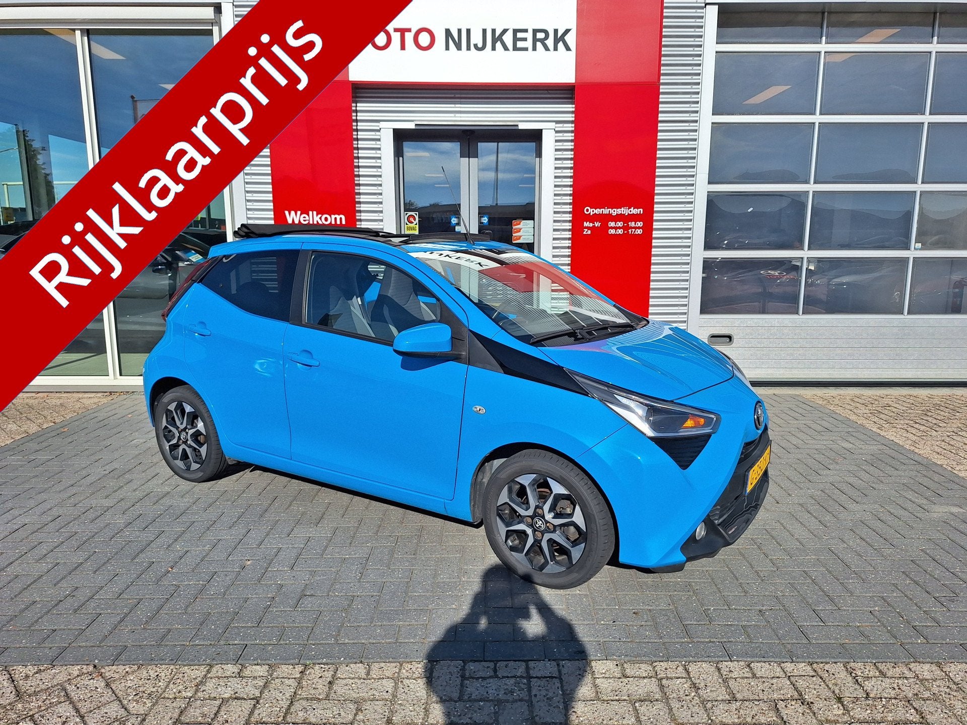Toyota Aygo 1.0 VVT-i x-cite met elektrisch cabrio dak, Voorwielaandrijving, Stof, Gebruikt, Origineel Nederlands