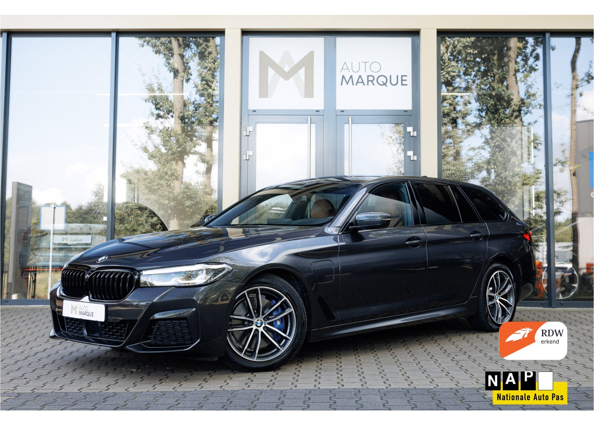 BMW 5 Serie Touring 530e xDrive Aut. High Executive | M Spor, Auto's, 1998 cc, 1935 kg, Gebruikt, 4 cilinders