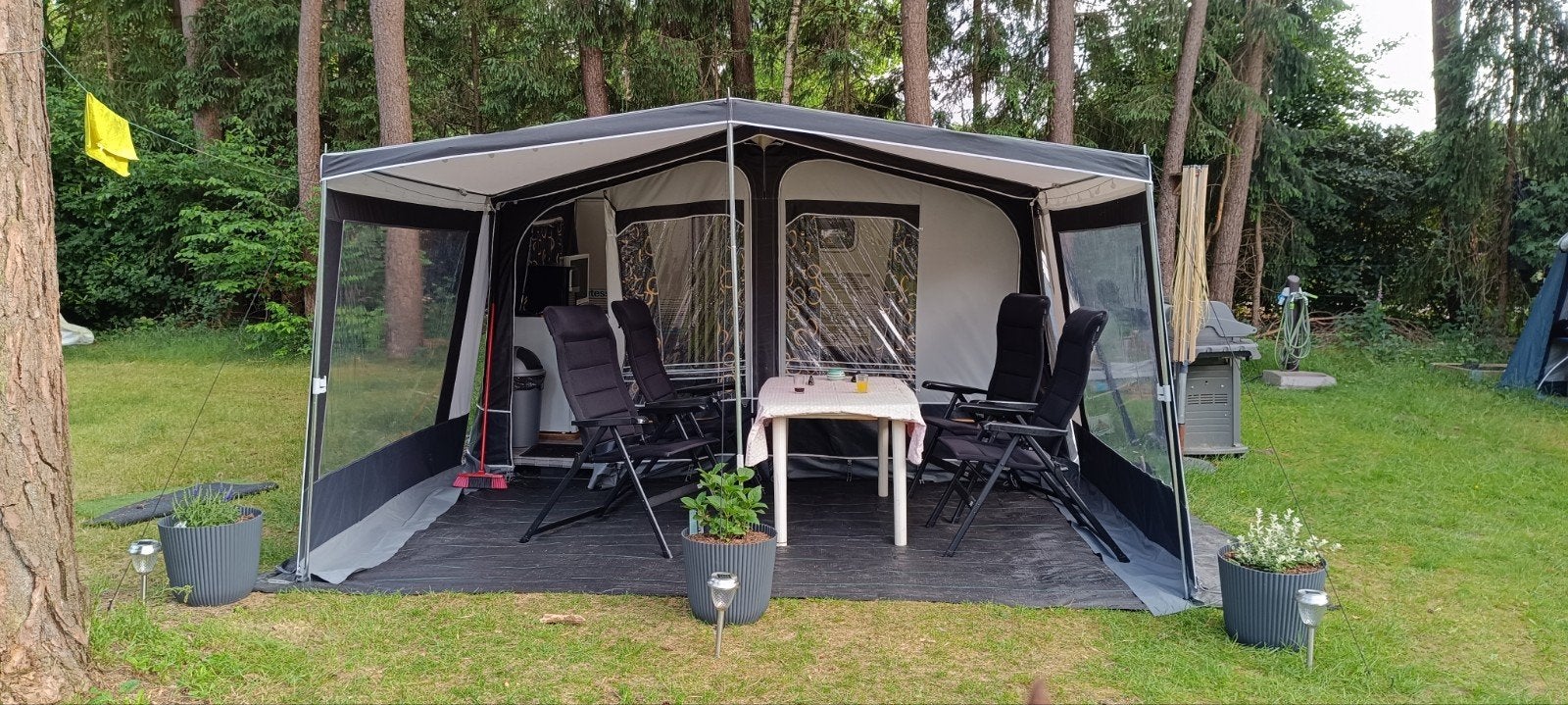 Beyerland vitesse 430TM met voortent en luifel, Caravans en Kamperen, Ophalen