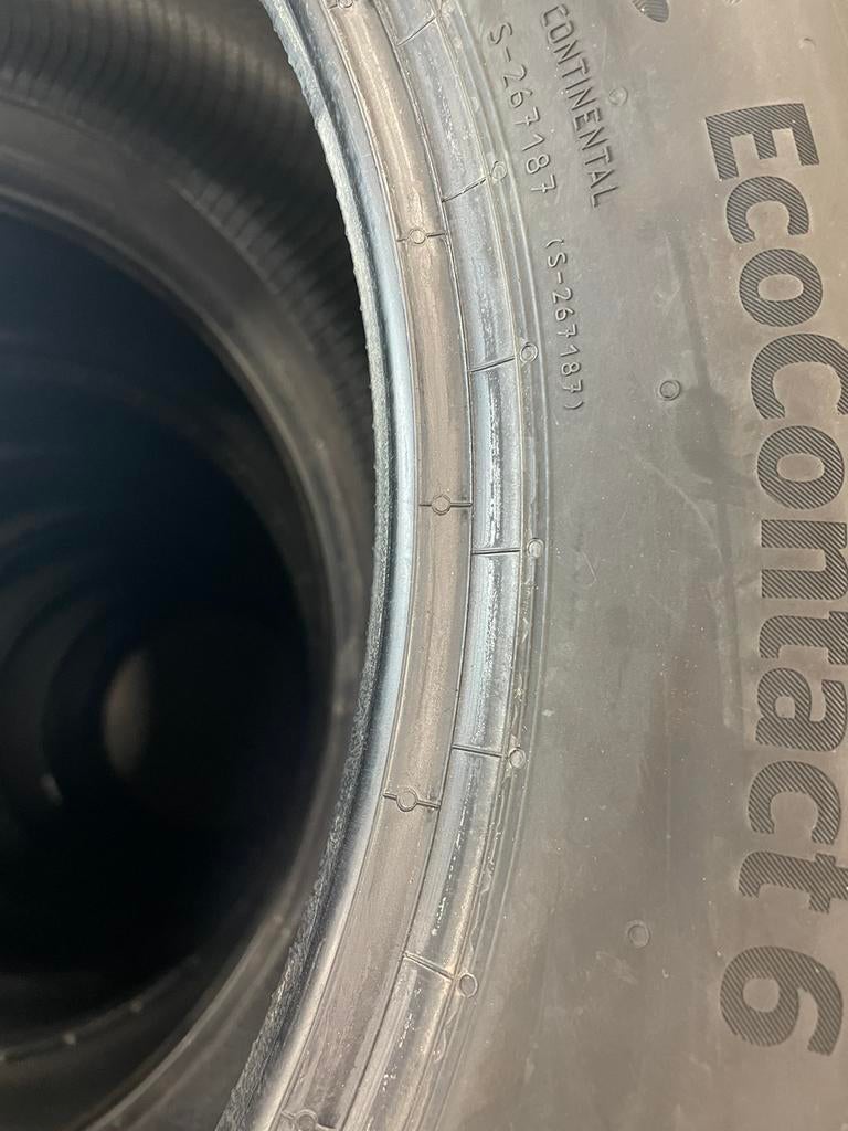 “245 45 18 continental. Demo. Puntjes zitten er nog op”, Ophalen, 18 inch, Band(en), Personenwagen