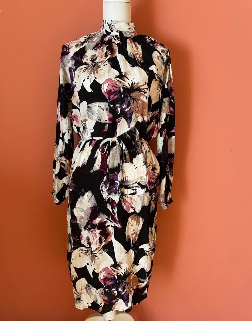 Nieuw! Imitz zwart met creme bloemenprint jurk maat 36, Kleding | Dames, Verzenden, Nieuw, Maat 36 (S), Zwart