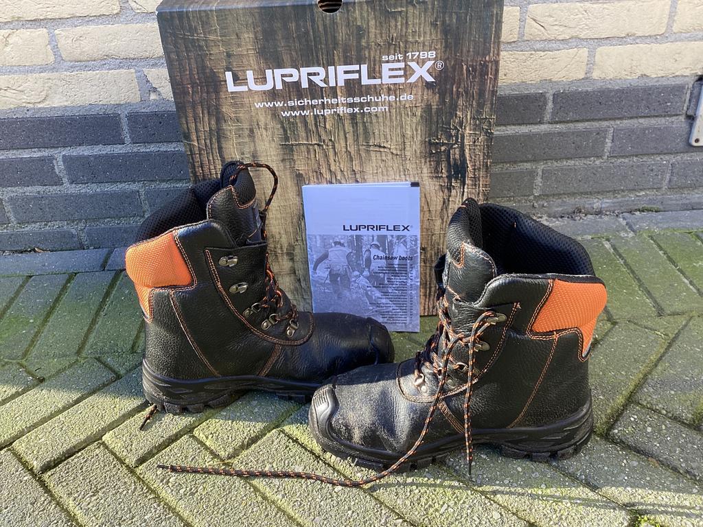Zaagschoenen maat 41, Ophalen