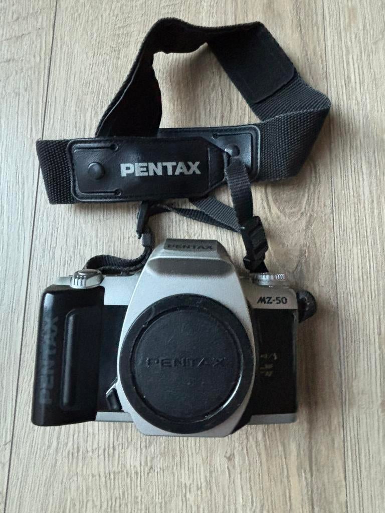 Pentax MZ-50 body – DEFECT / voor onderdelen, Audio, Tv en Foto, Fotocamera's Analoog, Ophalen of Verzenden, Niet werkend, Spiegelreflex