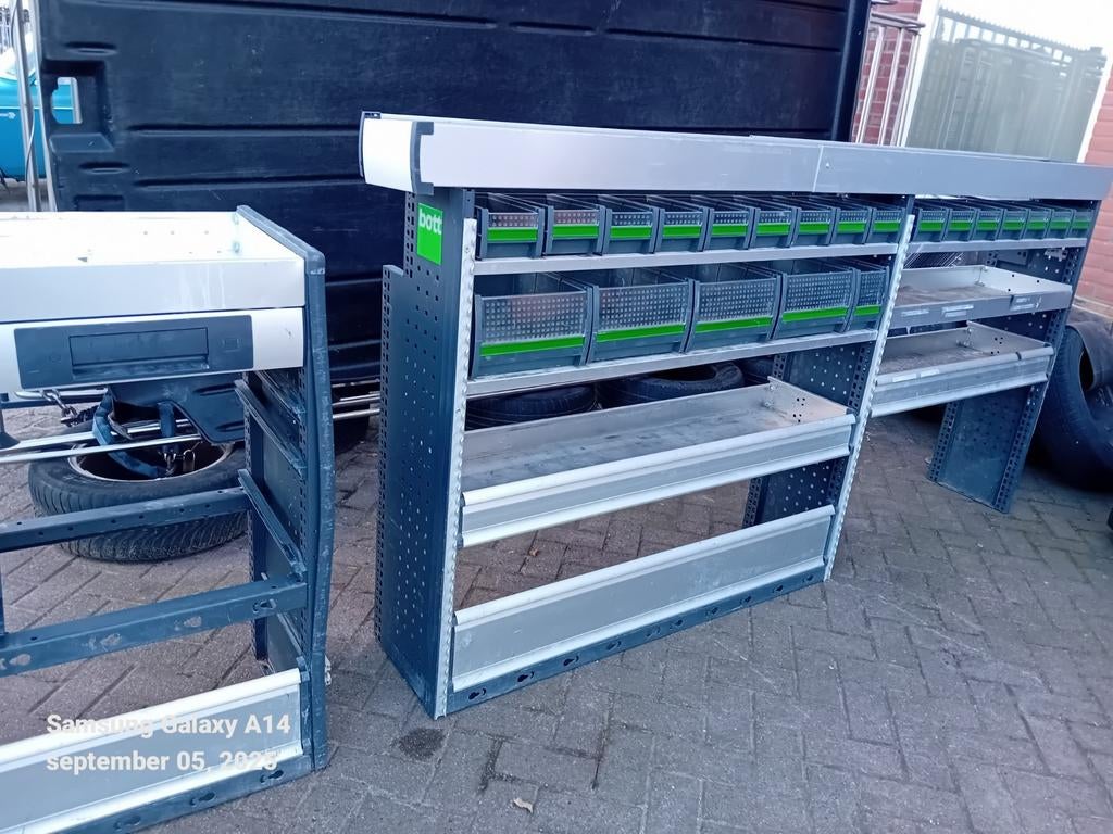 Bott bedrijfswagen inrichting 1250 euro, Ophalen