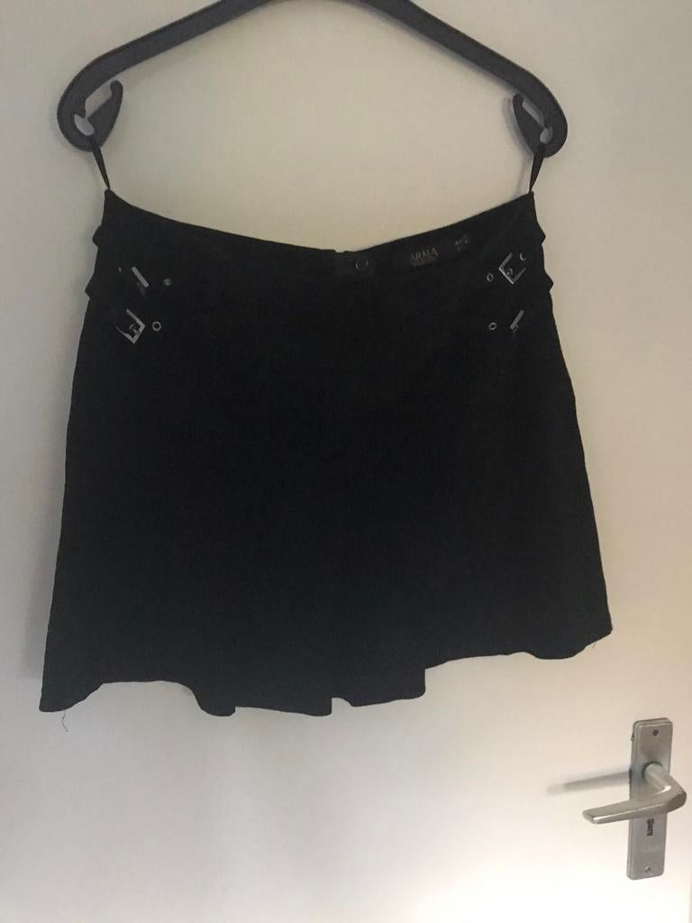 Mini suède rok maat 38 van Arma, Maat 38/40 (M), Verzenden, Zwart, Zo goed als nieuw