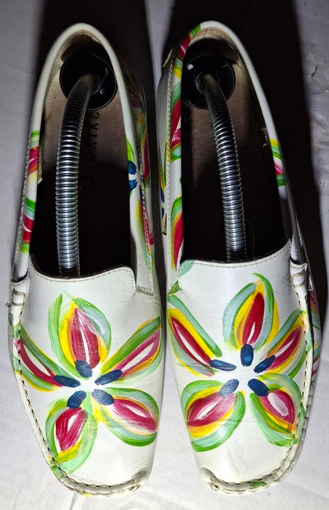 Vintage Revival loafers maat 38 - handbeschilderd, Ophalen of Verzenden, Wit, Instappers, Gedragen