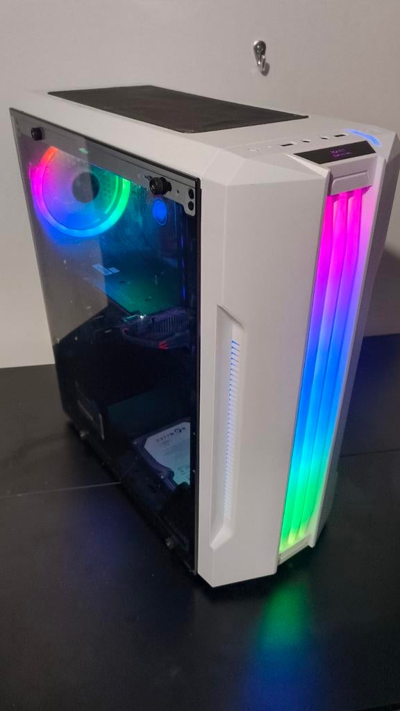 Beginner Gaming PC met Razer Set, 8 GB, Ophalen of Verzenden, Zo goed als nieuw, Gaming