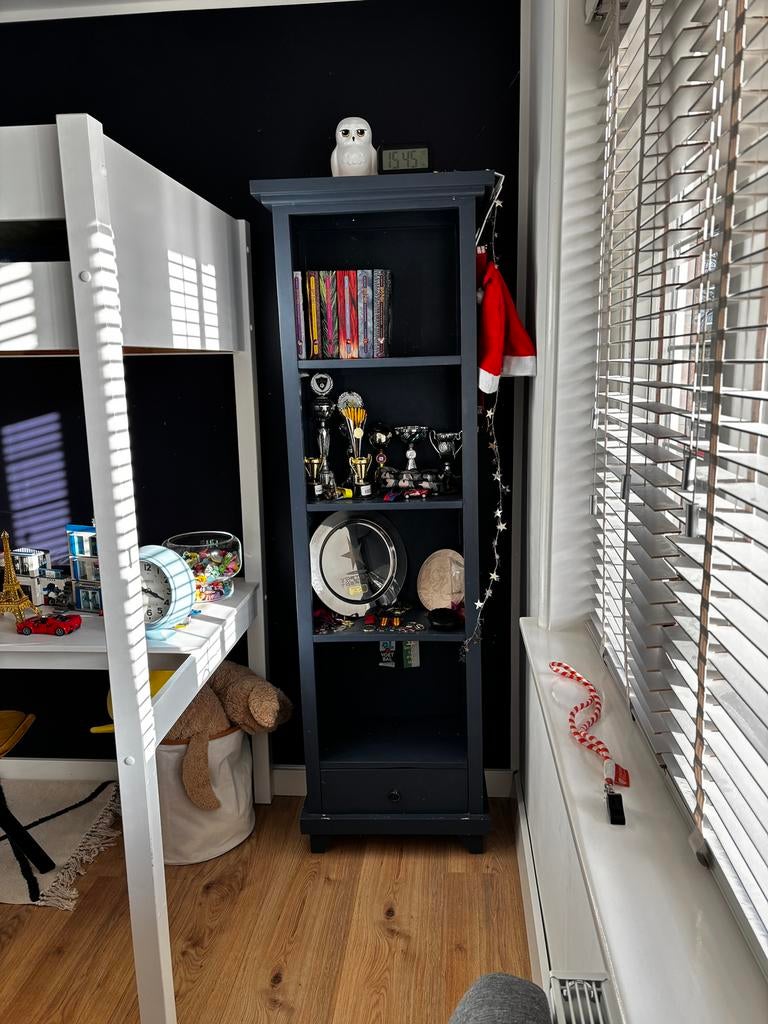 Boekenkast marineblauw kastje smal, Huis en Inrichting, Kasten | Boekenkasten, Ophalen, 50 tot 100 cm, Zo goed als nieuw, 150 tot 200 cm