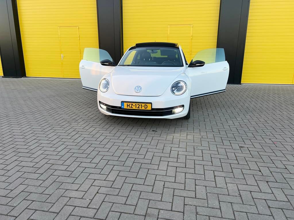 Volkswagen Beetle (Kever) 2012 Wit Benzine 160pk, Auto's, Voorwielaandrijving, 15 km/l, Beetle (Kever), 4 cilinders