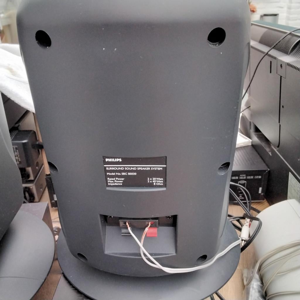 Philips surround sound speaker system, Audio, Tv en Foto, Luidsprekers, Ophalen of Verzenden, Minder dan 60 watt, Front, Rear of Stereo speakers