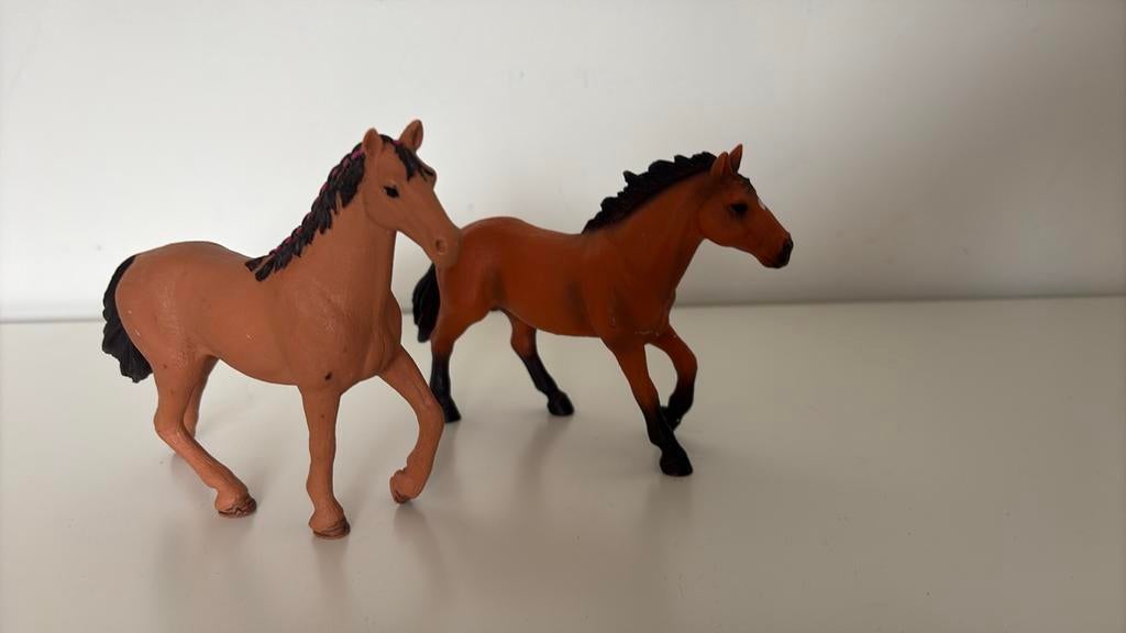 2 Schleich paarden - Limited Edition, Ophalen of Verzenden, Gebruikt, Overige typen