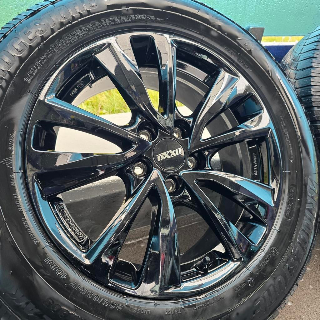 Ford Kuga winterset 225-65-17 102H TPMS, Auto-onderdelen, Banden en Velgen, Band(en), Winterbanden, 17 inch, 225 mm, Ophalen