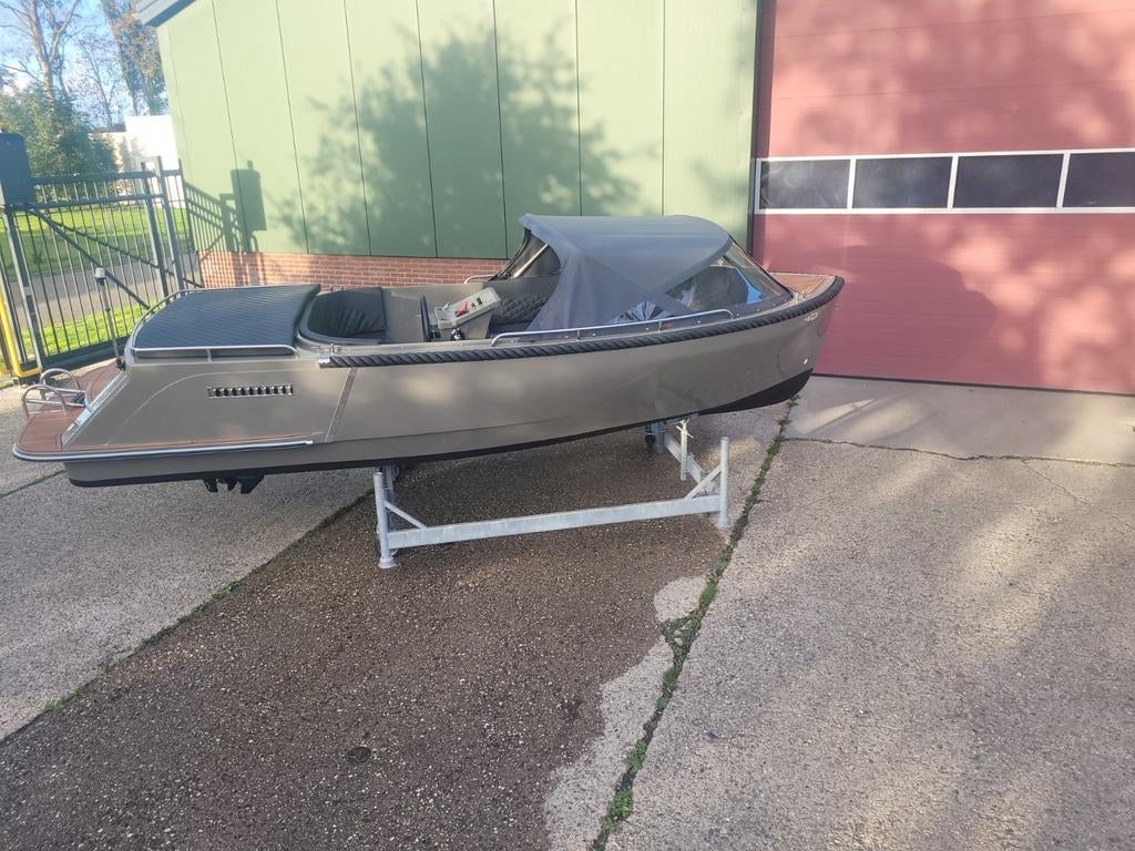 Nieuwe Elegance 635 met een 30 pk tohatsu vaarbewijsvrij, Ophalen, Nieuw, Buitenboordmotor, Polyester