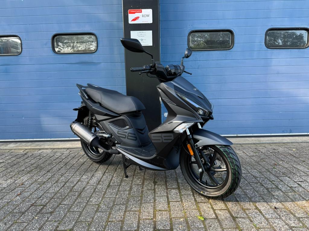 Kymco New Super 8 R (Nieuw), Fietsen en Brommers, Scooters | Kymco, Nieuw, Super 8, Benzine, Ophalen