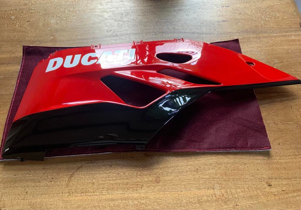 OEM onderkuip / bugspoiler links Panigale 1199 R / tricolore, Ophalen of Verzenden