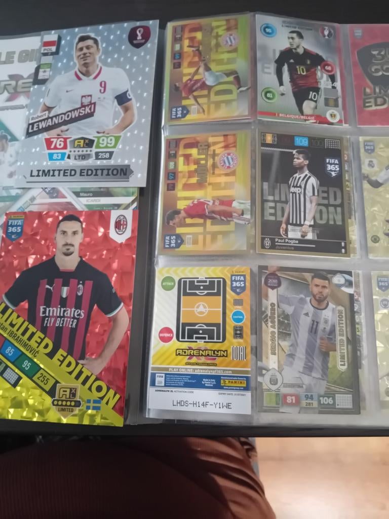LE Ruilen - FIFA 365 Adrenalyn XL, Ophalen of Verzenden, Zo goed als nieuw, Overige sporten, Spelerskaart