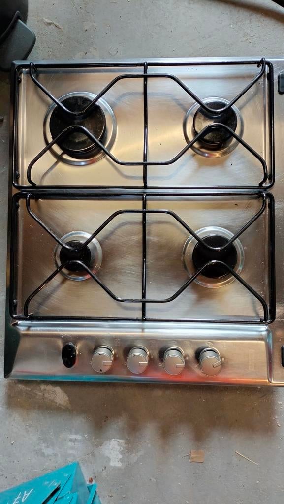 Inbouw gasfornuis, Witgoed en Apparatuur, Fornuizen, Ophalen, 4 kookzones, Zo goed als nieuw, Inbouw