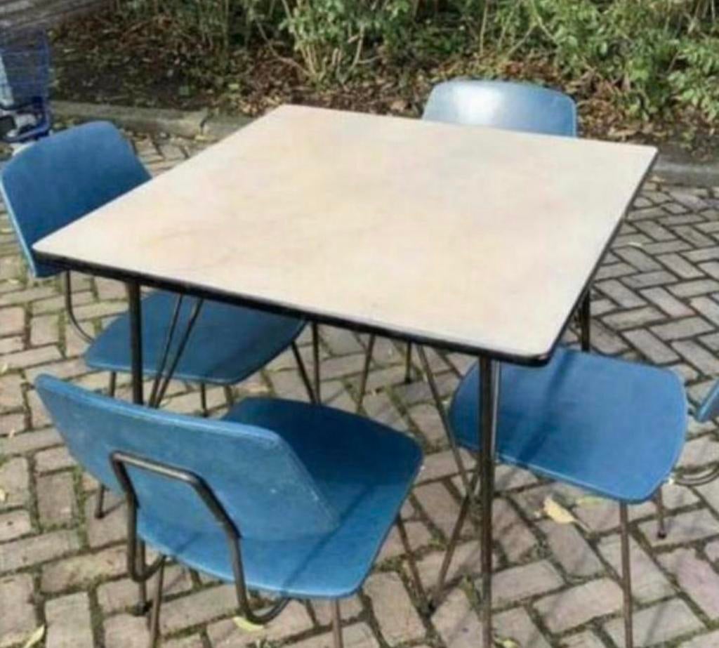 Tafel eettafel en of salontafel van Rudolf Wolf voor Elsrijk, Ophalen of Verzenden