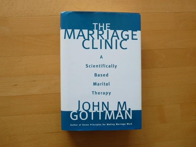 The Marriage clinic : A Scientifically Based Marital Therapy, Boeken, Ophalen of Verzenden, Zo goed als nieuw