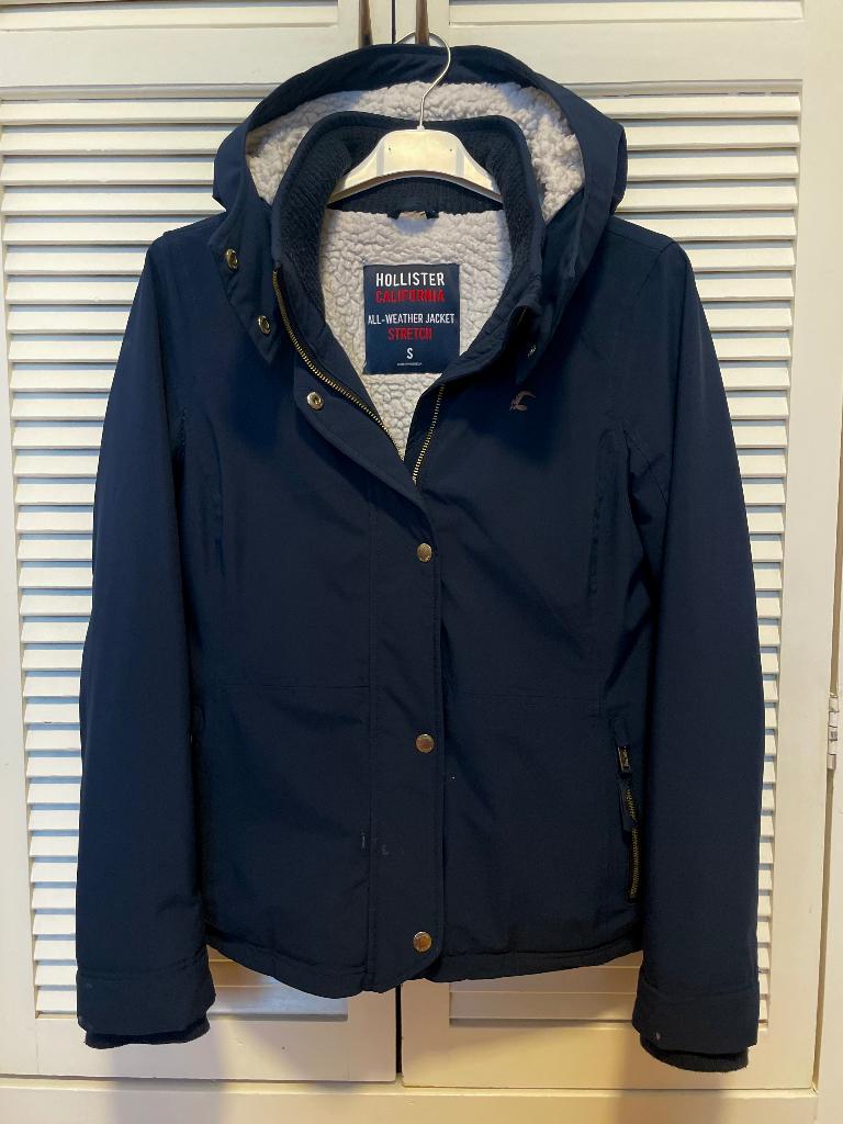 Hollister All Weather Jacket S, Kleding | Dames, Jassen | Winter, Blauw, Ophalen of Verzenden, Maat 36 (S), Gedragen