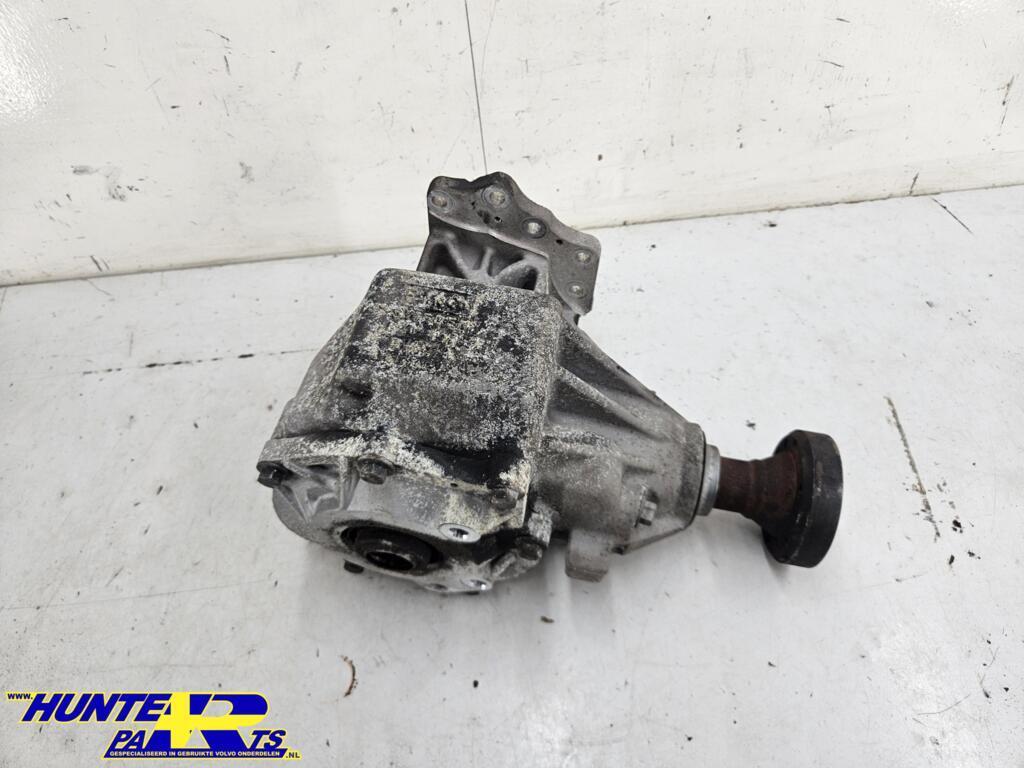 Tussenbak Volvo XC70 D5 ('07-'17) 31256301, Gebruikt, Ophalen of Verzenden, Volvo, Volvo