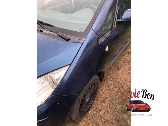 Scherm links-voor van een Mitsubishi Colt (11H), Gebruikt, -, -, Ophalen of Verzenden