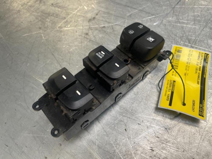 Elektrisch Raam Schakelaar van een Hyundai I10, Auto-onderdelen, Ophalen of Verzenden, 3 maanden garantie, Gebruikt, Hyundai