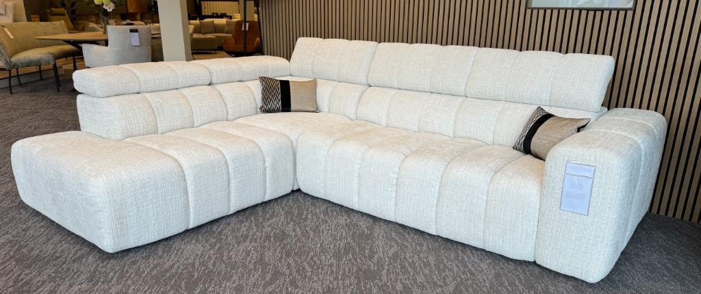 Direct ophalen | Bouclé bank| Comfort| Utrecht, Huis en Inrichting, Banken | Bankstellen, Ophalen, 250 tot 300 cm, Info@trendvortex.com
