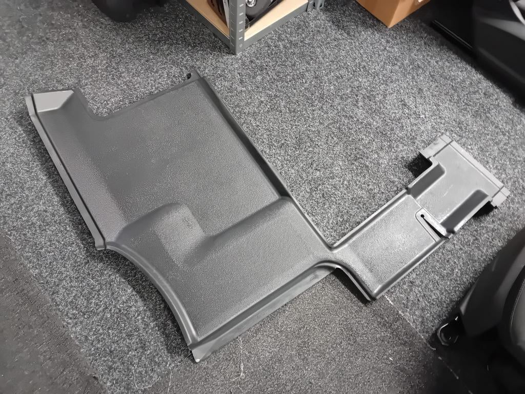 Vloermat mercedes sprinter bankmat donkere kleur, Ophalen, Gebruikt, Mercedes-Benz